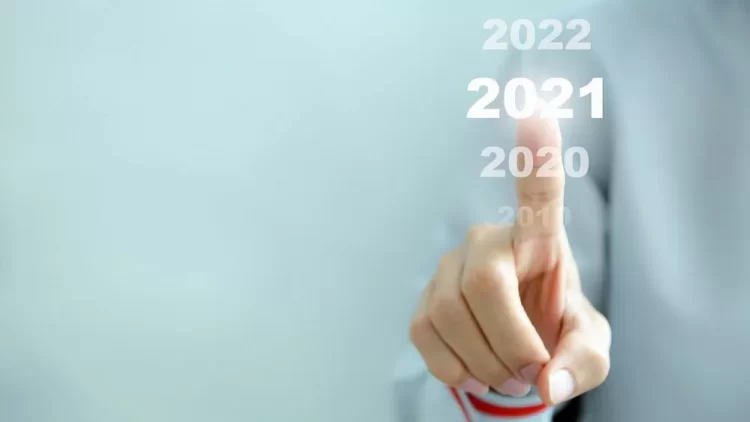 נפרדים מ-2021, אומרים שלום ל-2022 (שאטרסטוק)
