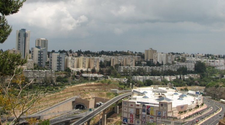 נווה שאנן בחיפה (מאת Hanay, CC BY-SA 3.0 )