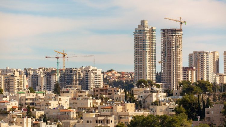 בנייה חדשה בירושלים. במחוז דווקא חלה עליית מחירים לאורך השנה (שאטרסטוק))