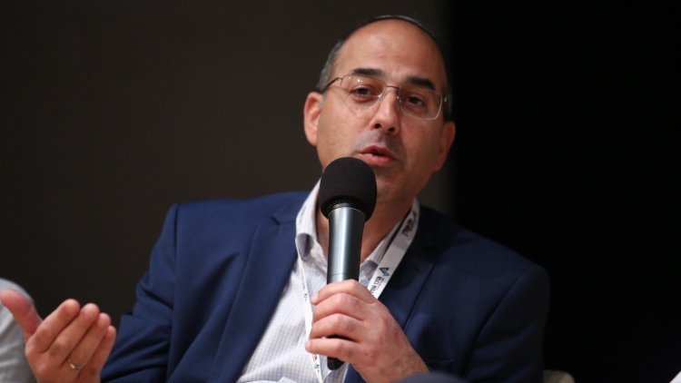 אורי יוניסי (דרור סיתהכל) אורי יוניסי (דרור סיתהכל)