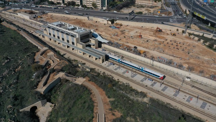תחנת הרכבת מלחה בירושלים ((חזקי מוזס - עין הנץ, ויקימדיה) 