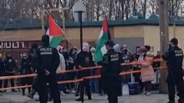 הפגנה אנטי ישראלית בטורונטו, קנדה (שימוש לפי סעיף 27א' לחוק זכויות יוצרים) 