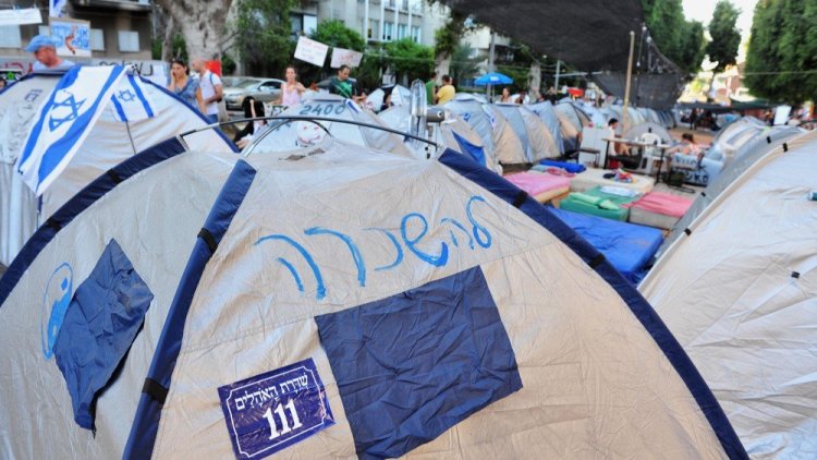מחאת האוהלים של 2011 בשדרות רוטשילד (שאטרסטוק)