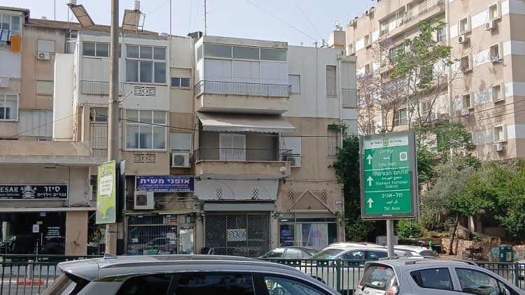 פינת ז'בוטינסקי- יוהנה (אל על) ברמת גן בה צפוי לקום מגדל בן 45 קומות (מרכז הנדל"ן) פינת ז'בוטינסקי- יוהנה (אל על) ברמת גן בה צפוי לקום מגדל בן 45 קומות (מרכז הנדל"ן)