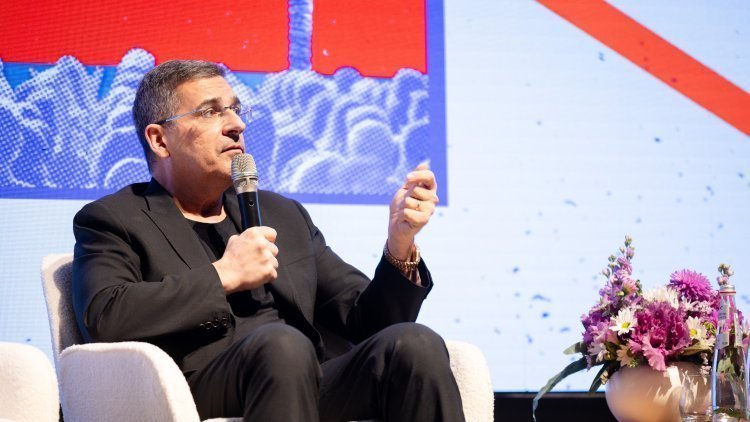 יעקב אטרקצ'י, מנכ"ל ובעלים של אאורה (נאו מדיה) יעקב אטרקצ'י, מנכ"ל ובעלים של אאורה (נאו מדיה)