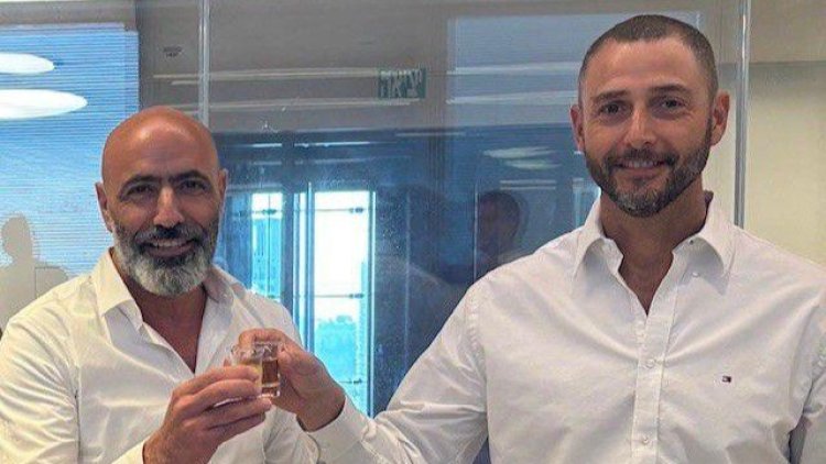 מימין: שרון גמבשו, מנכ"ל כלמוביל נדל"ן ושמעון אבודרהם - מנכ״ל אמות (כלמוביל נדל"ן) מימין: שרון גמבשו, מנכ"ל כלמוביל נדל"ן ושמעון אבודרהם - מנכ״ל אמות (כלמוביל נדל"ן)