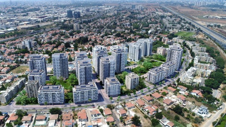 הדמיה של הפרויקט של בוני התיכון באזור (אי אי סטודיו) 