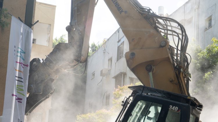 אירוע ההריסה של מייטאון באלכסנדר ינאי (ספיר יצחקוב) אירוע ההריסה של מייטאון באלכסנדר ינאי (ספיר יצחקוב)