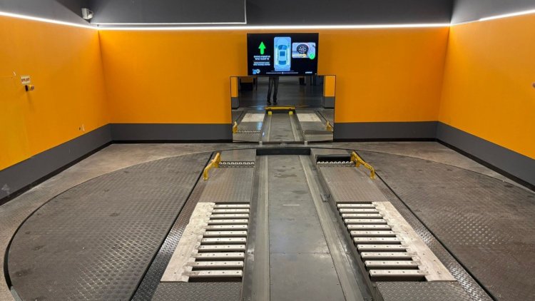 החניון הרובוטי בבוגרשוב (חברת אחוזות החוף של עיריית תל אביב-יפו)