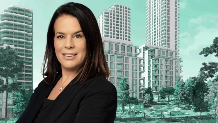 דלית רביב, מנכ"לית ICR, על רקע הדמיה של הפרויקט בחיפה (רמי זרנגר, סטודיו אור)