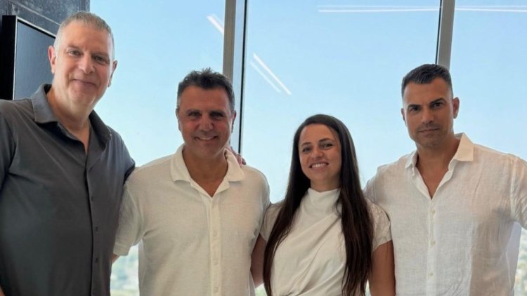 מימין לשמאל: עמיר שאלתיאל, מירי אלפסי, צחי אלפסי ורוני כהן (אריאל קניזו)