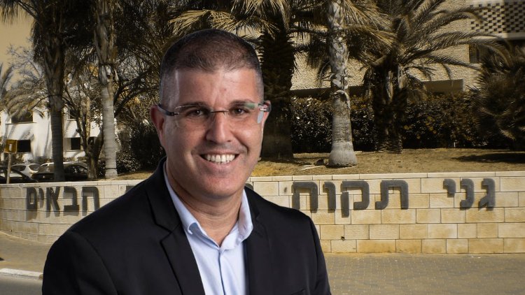  עו"ד שלומי סהר (ענר גרין, דוד שי, ויקימדיה) 