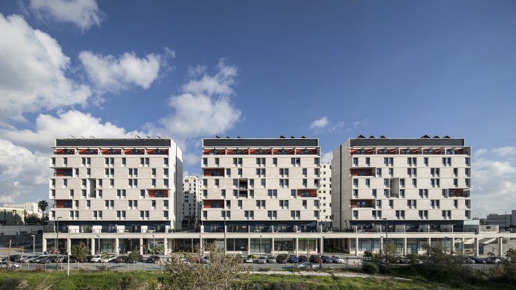 מעונות הסטודנטים באוניברסיטת תל אביב, בתכנון אדריכל אילן לקנר, צילום: עמית גירון 