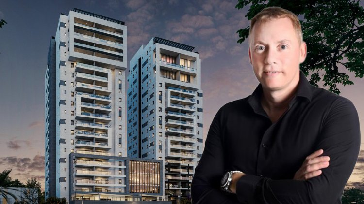 מנכ"ל עמרם אברהם נעם גרייף על רקע הדמיית פרויקט ברחובות המקודם על ידי סינקו (ימית הרוניאן, סינקו) 