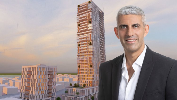 איתי סמדר, מנכ"ל רוטשטיין התחדשות עירונית, על רקע הדמיית הפרויקט (רז רוגובסקי, טיטו אדריכלים)