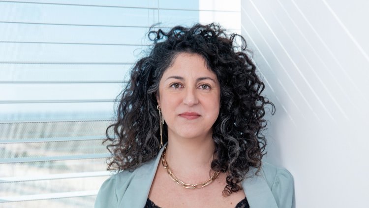 דקלה פרסיקו (ענבל מרמרי)