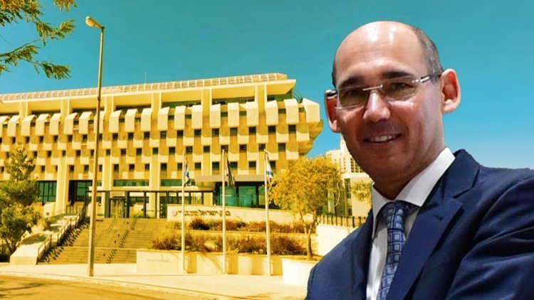 נגיד בנק ישראל אמיר ירון על רקע המבנה של בנק ישראל (קובי גדעון, דוברות בית הנשיא, אורי פרקש, ויקימדיה)