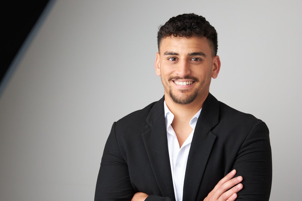 לאחר עזיבת "הילטון", דרשו בעלי היחידות במלכת שבא חברת ניהול בינ"ל. העליון הכריע