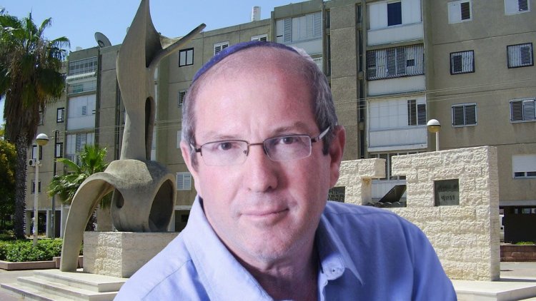 יו"ר הוועדה המחוזית דרום, עודד פלוס, רובע ו' באשדוד (נבו 12, אבישי טייכר, ויקימדיה) 