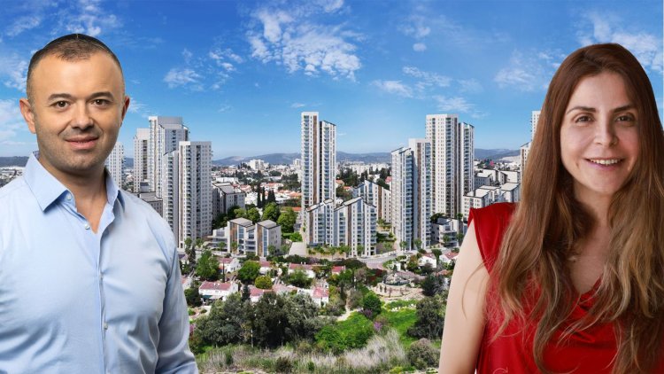 יו"ר הוועדה המחוזית י-ם שירה תלמי באבאי ועו"ד אבי בבג'נוב על רקע הדמיית הפרויקט (באדיבות המצולמת, אייל טואג, קסם הדמיות)