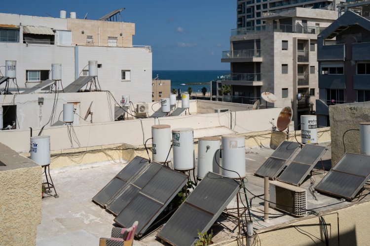 דודי שמש בתל אביב (שאטרסטוק) 