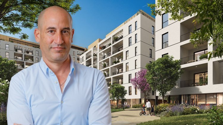 רן ינאי, מנכ"ל ובעלים של צ.פ, על רקע הדמיית הפרויקט ביפו (אליהו ינאי, ספירקל)