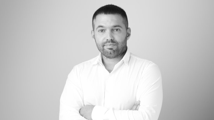 עו"ד אלמוג גלעד (גינדי כספי ושות') 