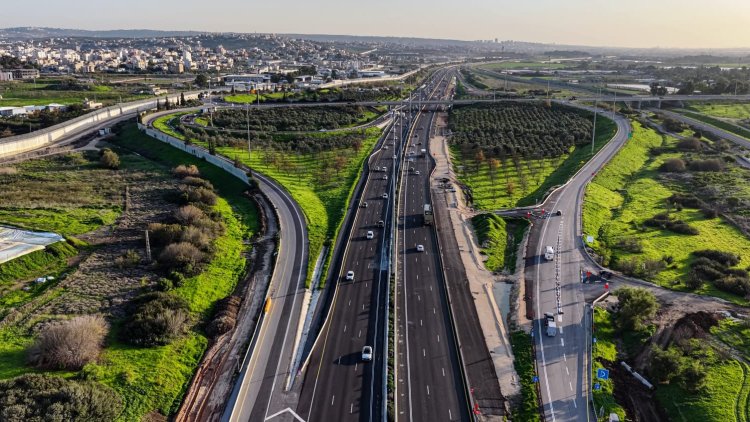 פרויקט של אורון, הרחבת כביש 6 (זאב דיקמן)