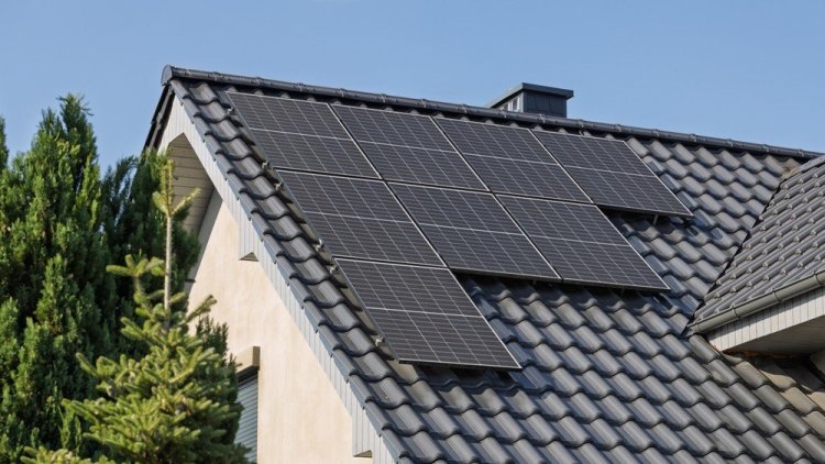 מערכת סולארית ביתית (שאטרסטוק)