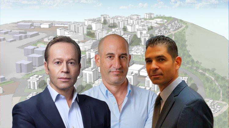 חי גאליס, רן ינאי ואיתמר דויטשר, על רקע הדמיה של התוכנית בזכרון יעקב (ביד מרכזי קניות, אליהו ינאי, טל גבעוני, לייטרסדוף בן-דיין אדריכלים ומתכננים)