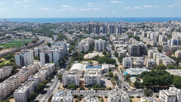 פרויקט של כאן בינוי בנווה עופר (קרדיט : וואי סטודיו הפקות בע"מ)