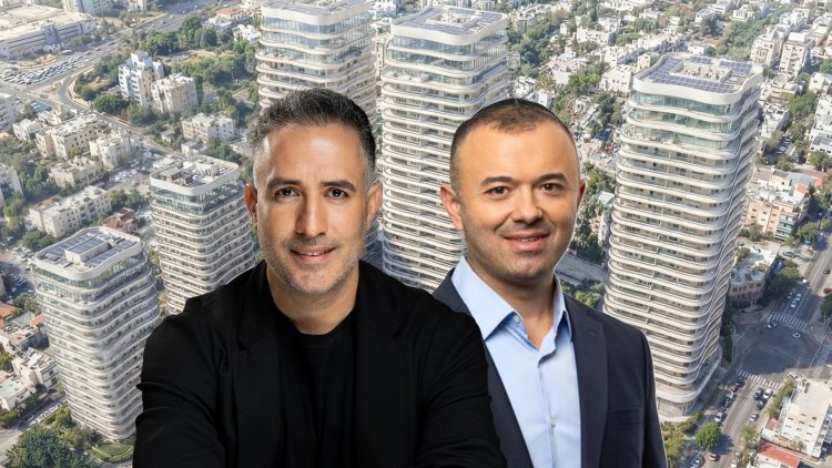עו"ד אברהם בבג'נוב ומנכ"ל אביב מליסרון צחי דידי על רקע הדמיית הפרויקט (אייל טואג, רמי זרנגר, פיבקו אדריכלים)