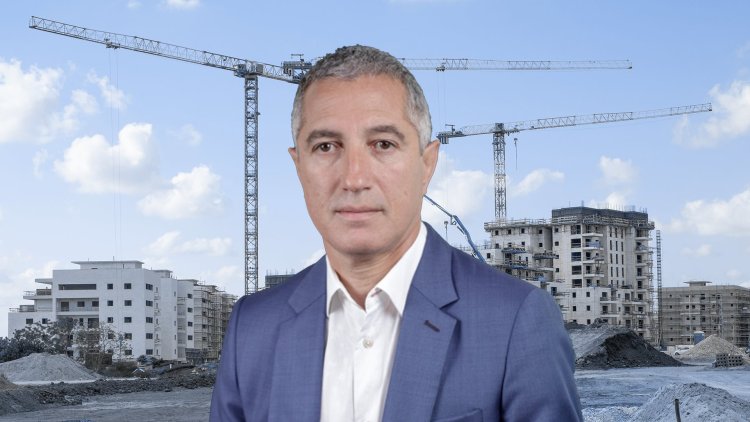 עמי פרץ, מנכ"ל בוני התיכון (דוד סקורי)