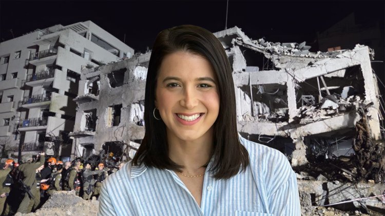 מקימת "החמ"ל הסגול" שירלי פינטו על רקע מבנה שנפגע השבוע בת"א (באדיבות המצולמת, איחוד והצלה ישראל)