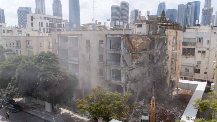 הריסת הבניין בת"א (עופר תמרי)