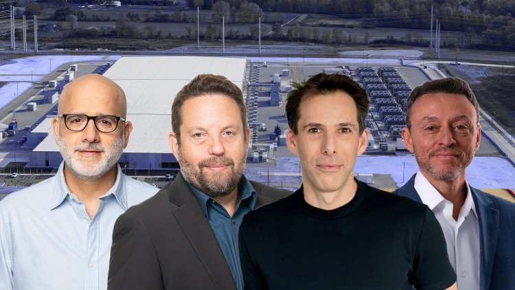 מימין: דני סימיס, עדי רובננקו, הדר טל, רן סמואלוב (חן אופיר כהן, יח"צ, רמי זרנגר, אפרת קופר, שאטרסטוק) 