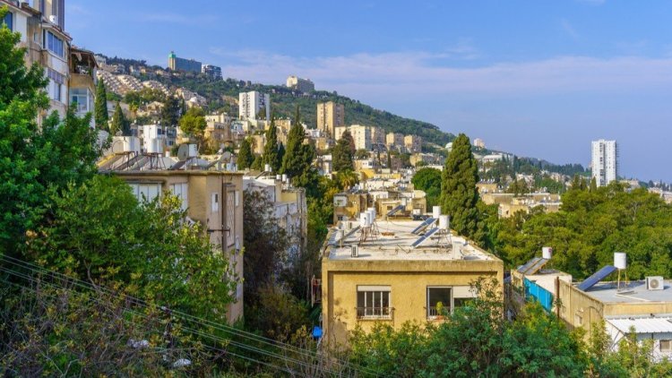 שכונת הדר בחיפה (RnDmS / Shutterstock.com)