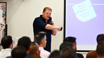 "כיזם אתה נמדד דווקא כשאתה צולל למטה, איך ואם אתה מגיב" 