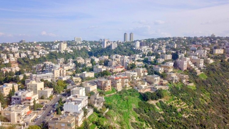 חיפה (שאטרסטוק) 
