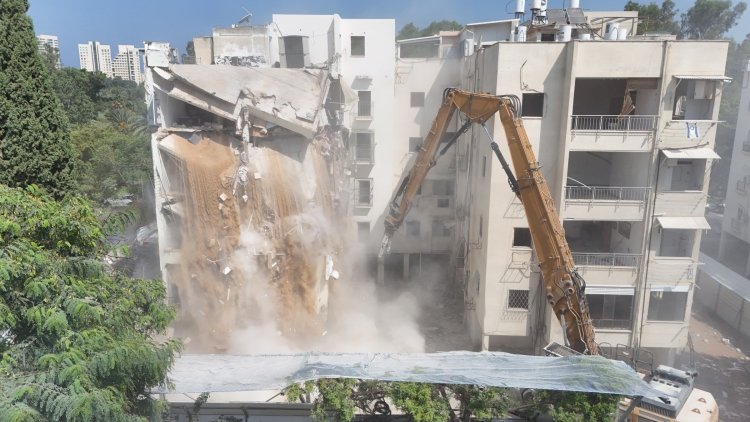 ההריסה בבבלי (לביא עמית)