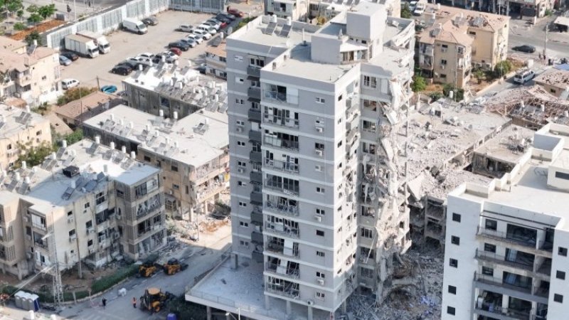 שעות לפני תום הדד-ליין: הממשלה הכריזה על אזור פגיעת הטיל בבת ים כמתחם שיקום