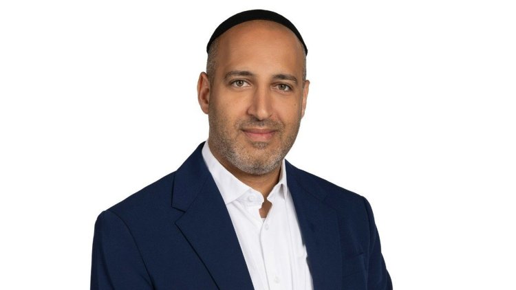 גבריאל רבני (רז רוגובסקי)