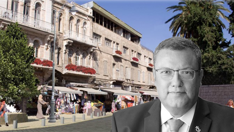 ראש העיר משה ליאון על רקע הדמיית מע"ר מזרח (הדמיה: עדן - החברה לפיתוח כלכלי בירושלים)