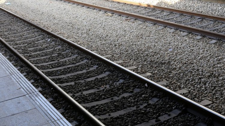 התוכנית להנחת מסילת הרכבת בפרוזדור ראשון לציון החלה את הסאגה (שאטרסטוק)
