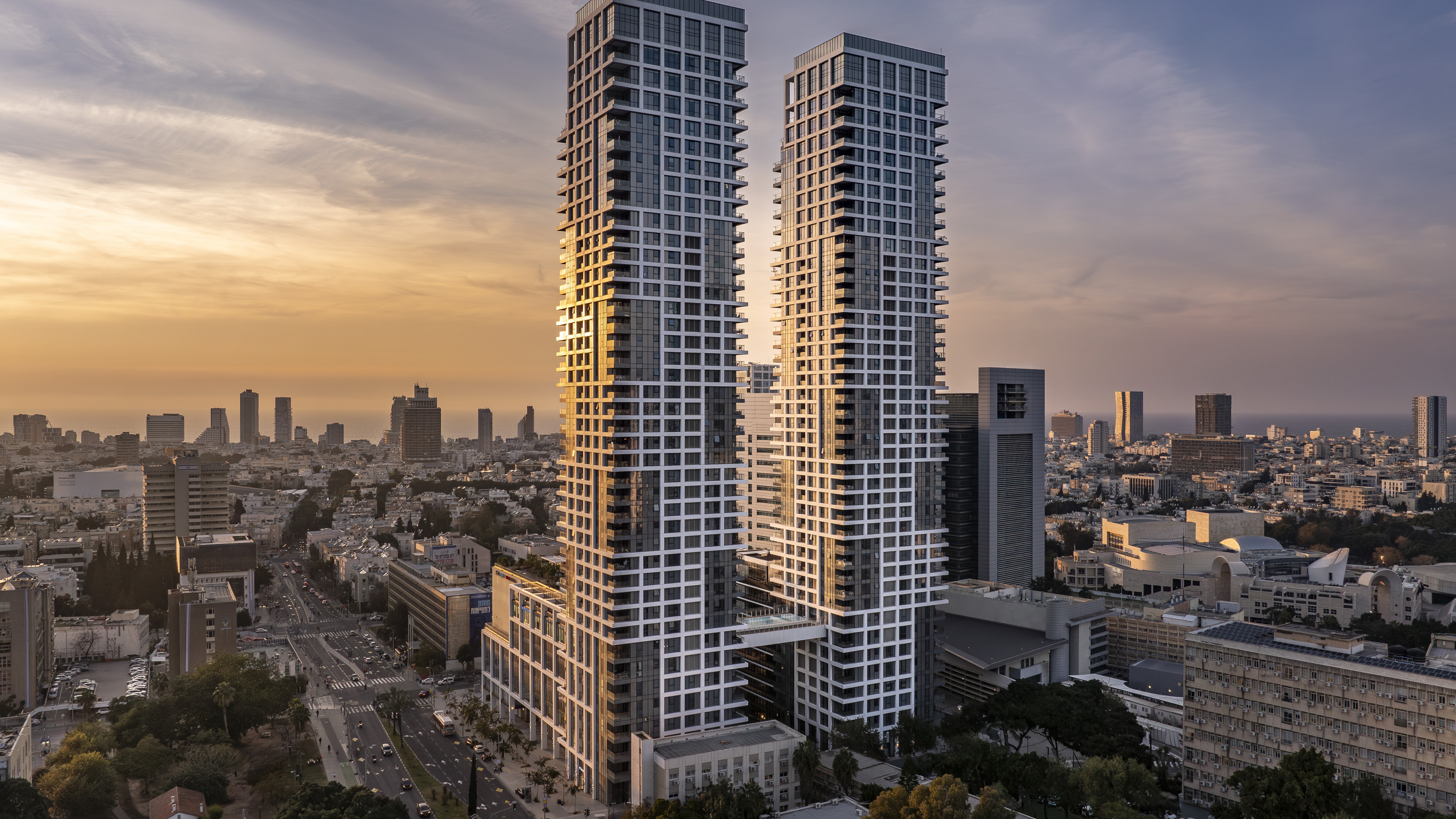 "כל הזמן יש את הקשר הזה עם מה שקורה בחוץ". פרויקט דה וינצ'י (עמית גורן)