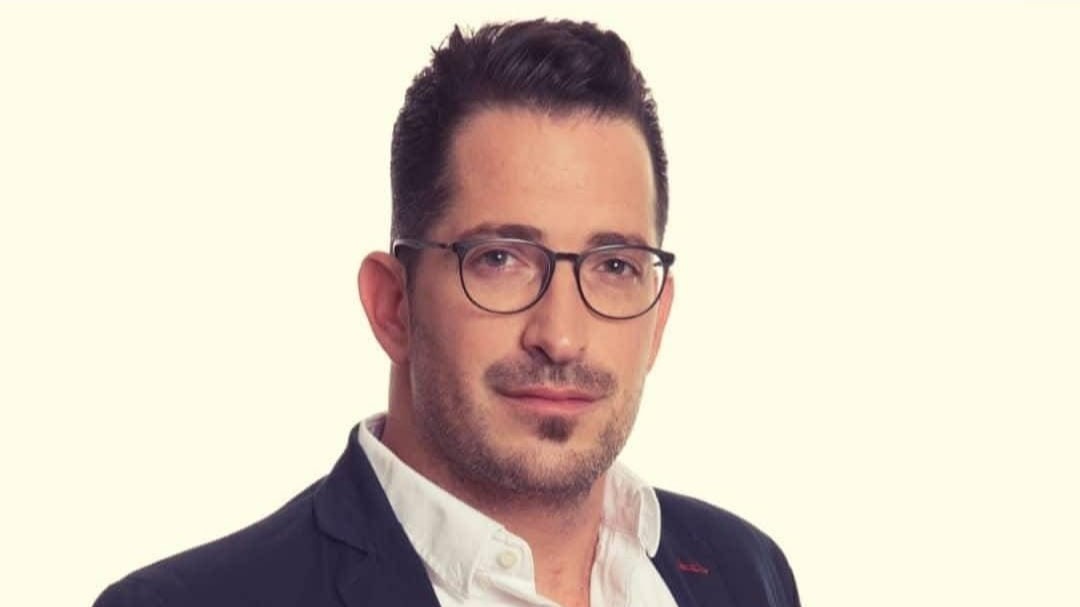 עו"ד אלון אבקסיס (יח"צ)