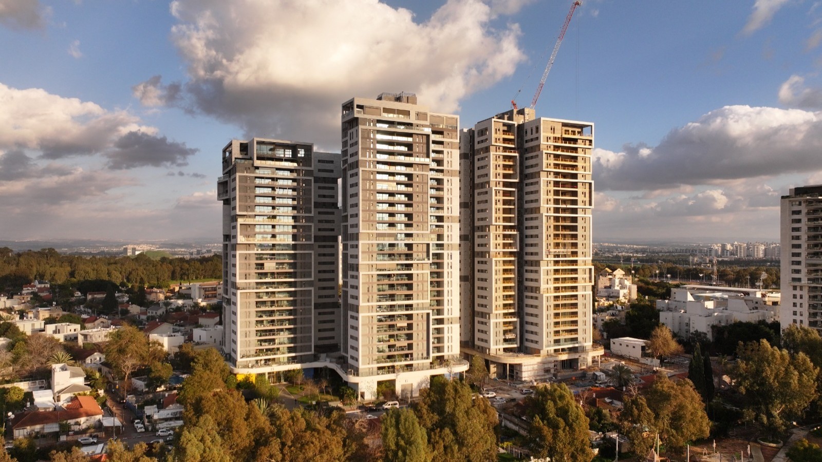 "הקשיים היו עצומים". הפרויקט ברחוב החלוץ ברמת השרון (שרון ענתבי)
