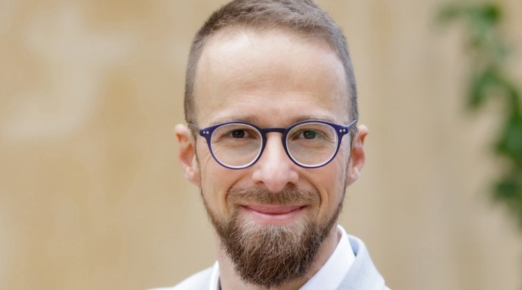 עו"ד מיכאל פטרמן (עומר הכהן)