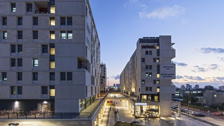 מבנים בעלי ערך אדריכלי. מעונות ברושים בתל אביב, תכנון: אילן לקנר