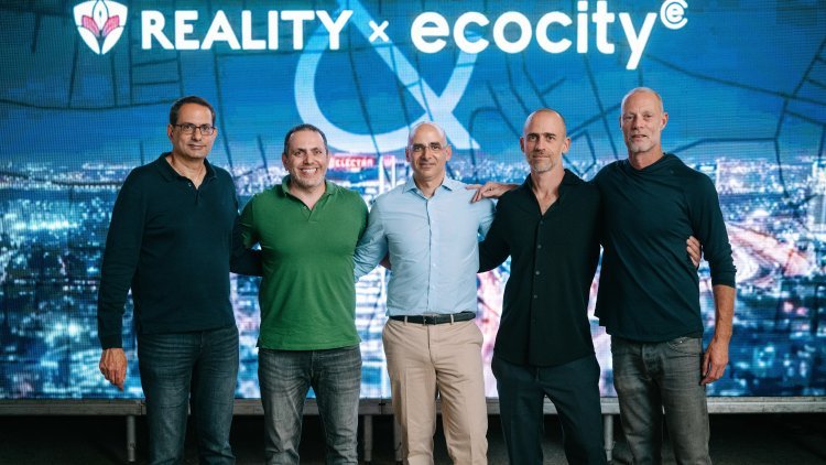 מימין: אסף ורדי, מייסד ושותף מנהל ריאליטי; דודו רשף, בעלים ומנכ״ל משותף אקו סיטי; אילי בר, בעלים ומנכ״ל משותף אקו סיטי; דן מנחם, שותף בקבוצת ריאליטי; אוהד רוזן, מייסד ושותף מנהל ריאליטי (בר כהן)